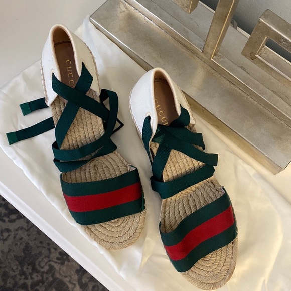 Gucci canvas/espadrille wedge sandals - Picture 2 of 7